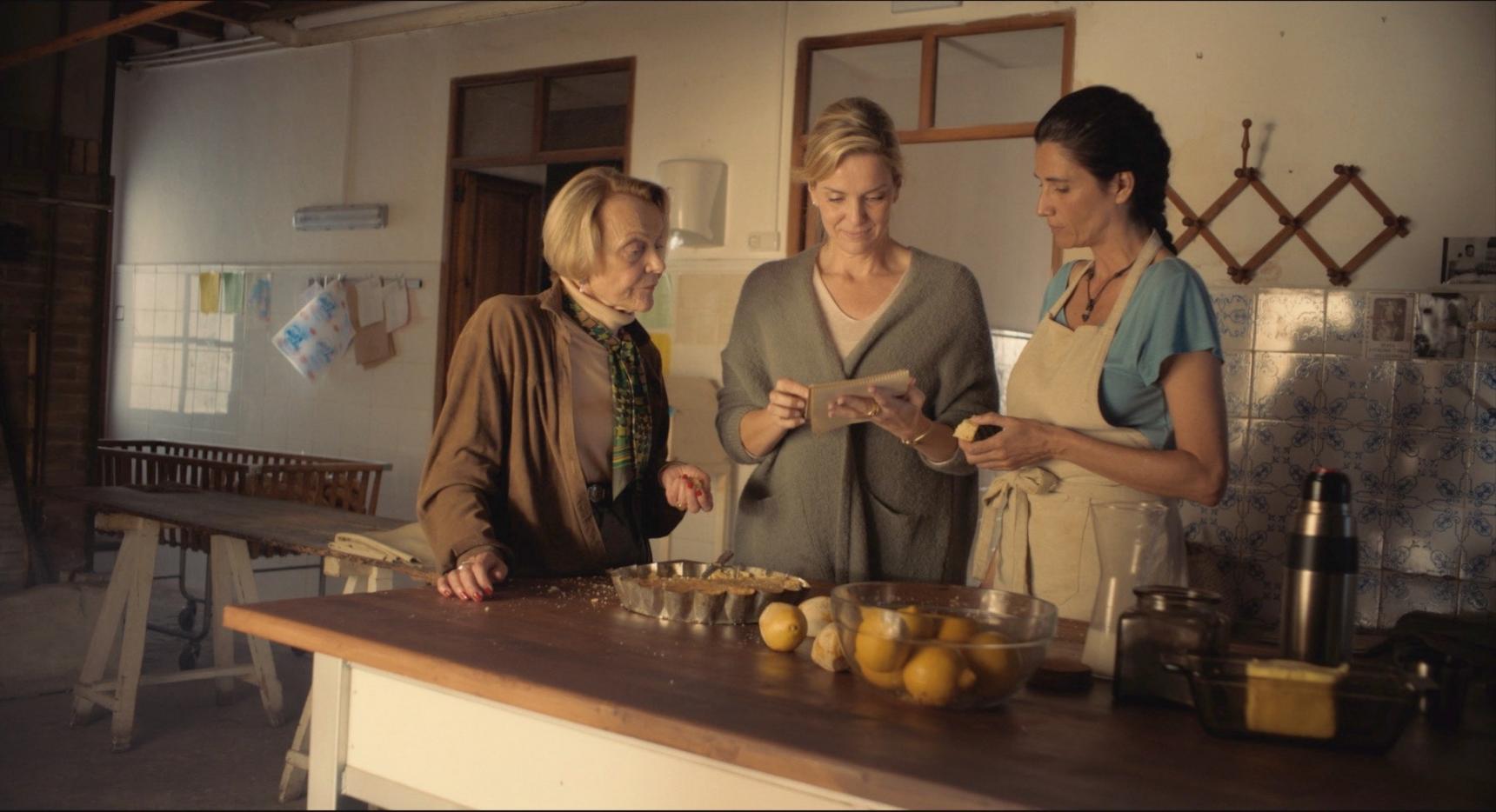 Fondo de pantalla de la película Pan de limón con semillas de amapola en Cuevana 3 gratis