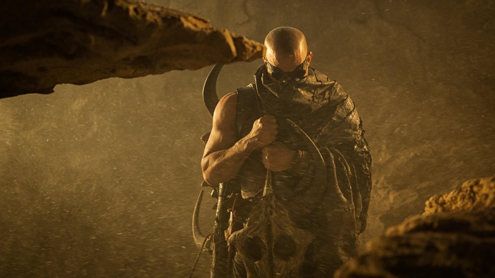 Fondo de pantalla de la película Riddick: El Amo de la Oscuridad en Cuevana 3 gratis