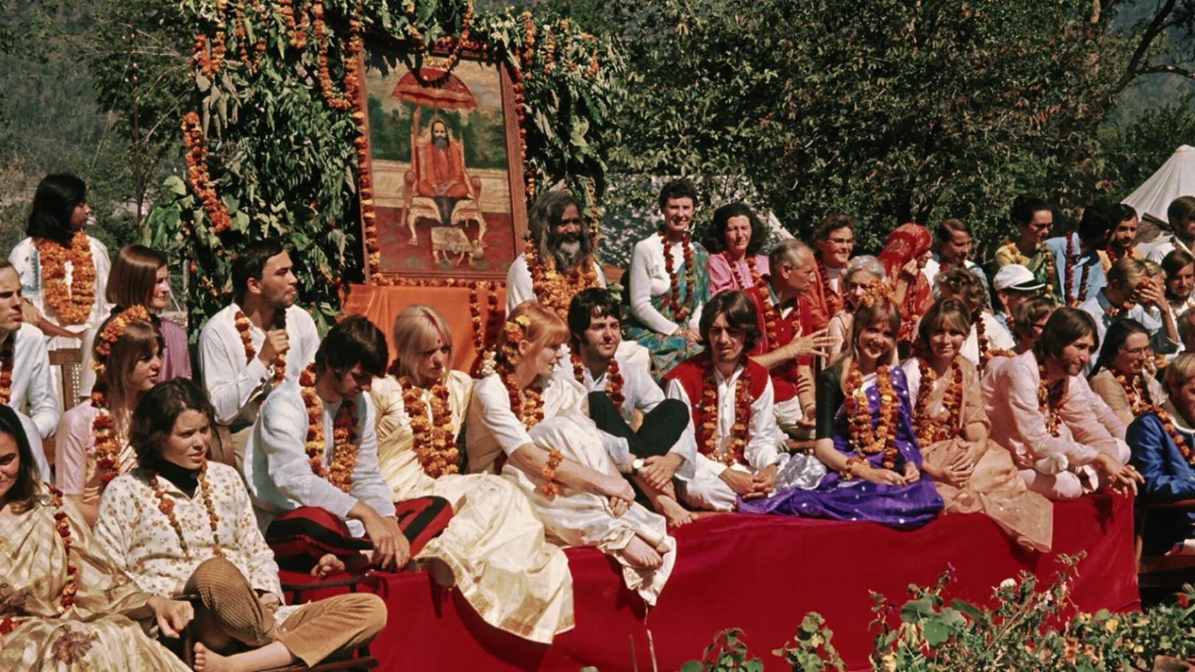 poster de The Beatles y la India