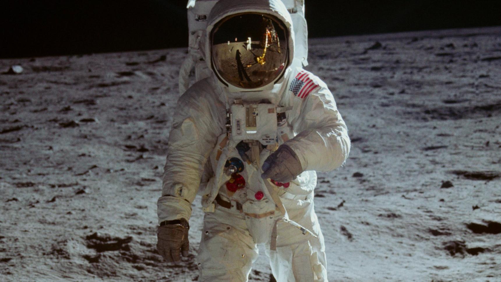 Fondo de pantalla de la película Apolo 11 en Cuevana 3 gratis