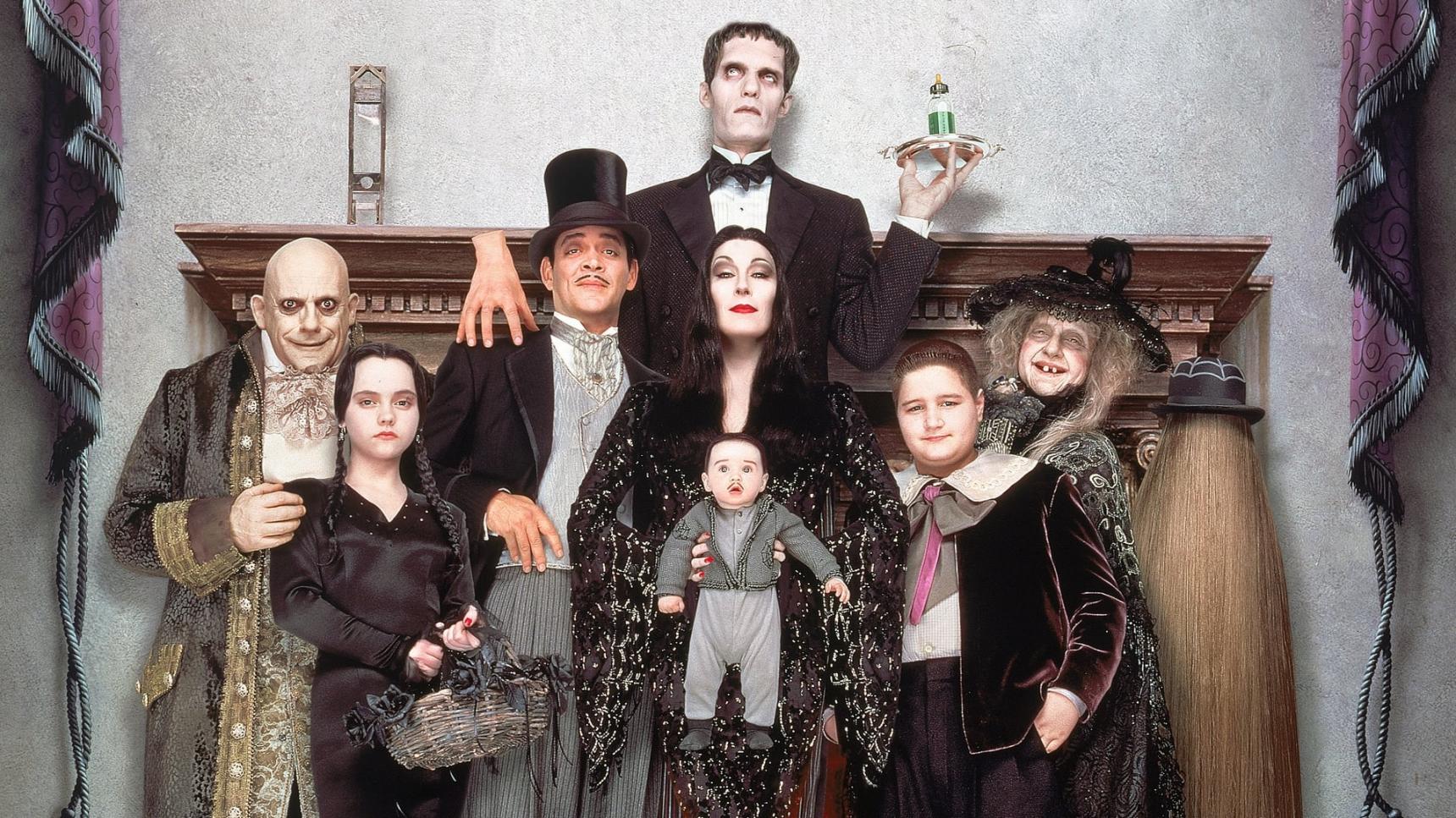 Fondo de pantalla de la película Addams Family Values en Cuevana 3 gratis